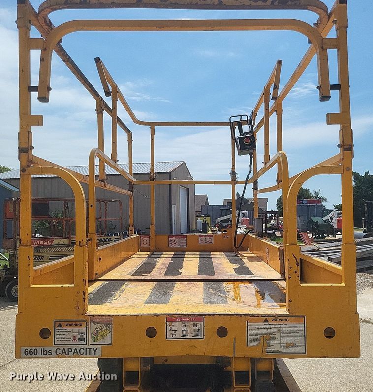 image for item DR4963 Haulotte Compact 3347E scissor lift