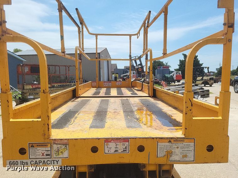 image for item DR4963 Haulotte Compact 3347E scissor lift