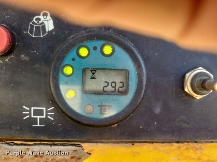 image for item DR4963 Haulotte Compact 3347E scissor lift