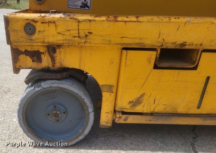 image for item DR4963 Haulotte Compact 3347E scissor lift