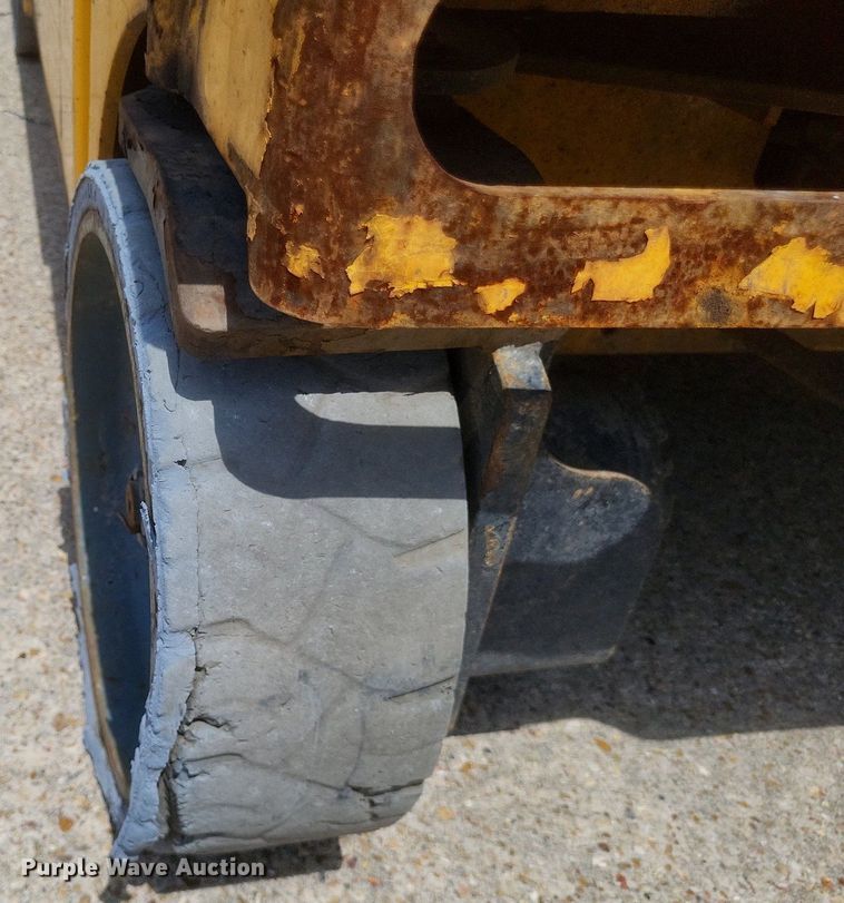 image for item DR4963 Haulotte Compact 3347E scissor lift