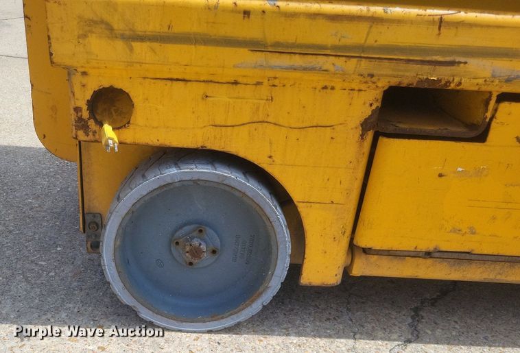 image for item DR4963 Haulotte Compact 3347E scissor lift