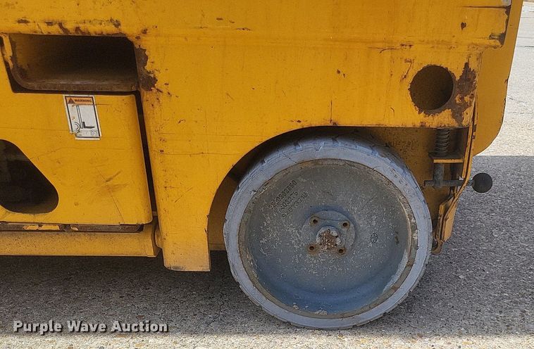 image for item DR4963 Haulotte Compact 3347E scissor lift