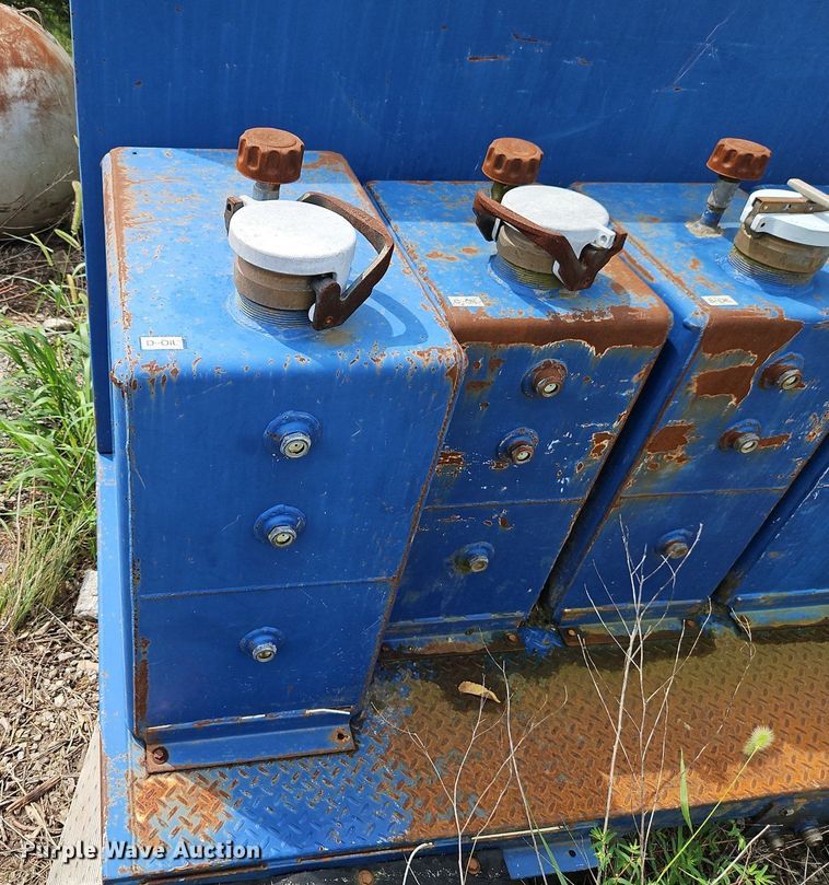 image for item DR8742 Elliott fuel / lube truck distribution unit