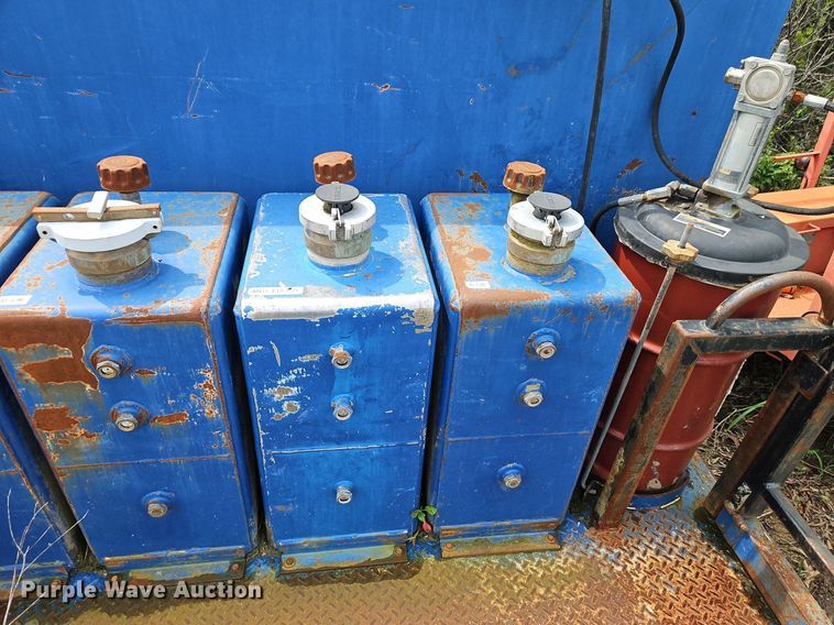 image for item DR8742 Elliott fuel / lube truck distribution unit