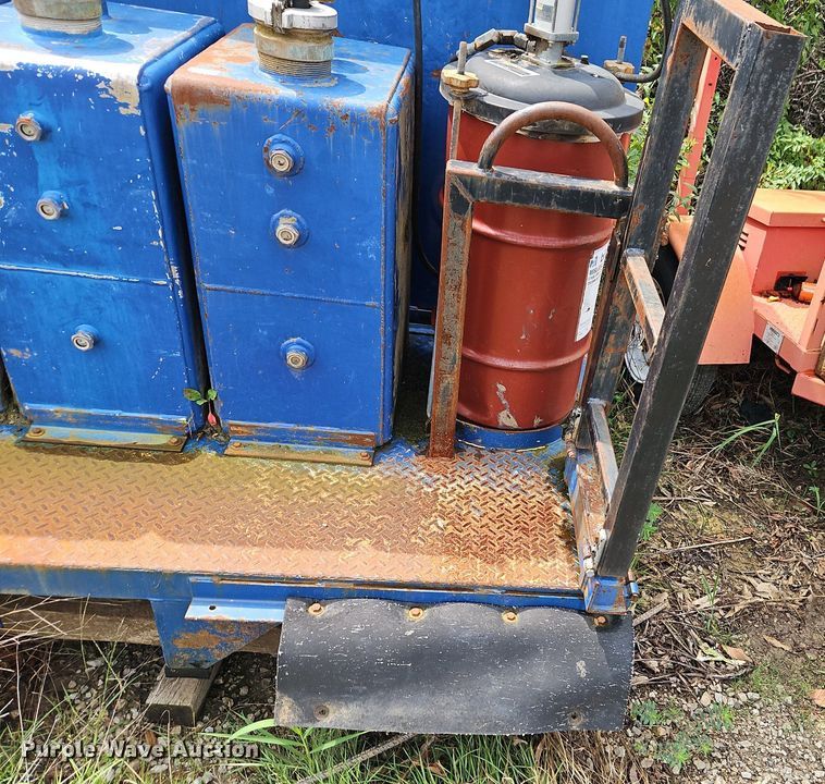 image for item DR8742 Elliott fuel / lube truck distribution unit