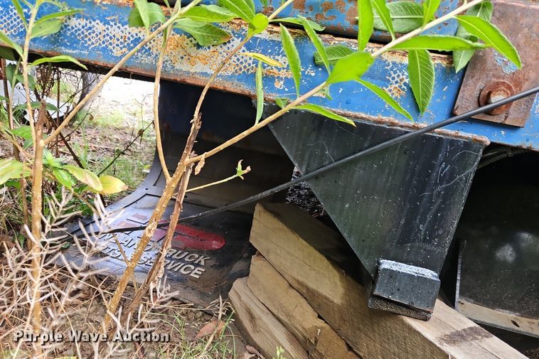 image for item DR8742 Elliott fuel / lube truck distribution unit