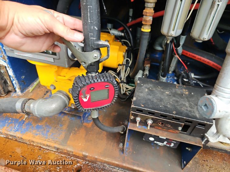 image for item DR8742 Elliott fuel / lube truck distribution unit