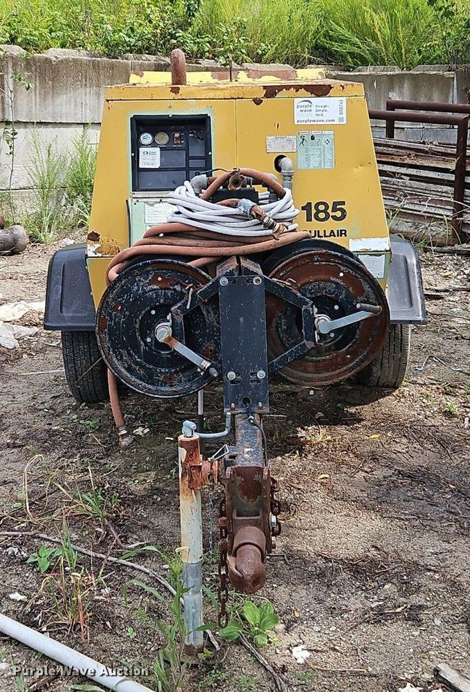 image for item DR8743 Sullair 185 DPQ JD air compressor