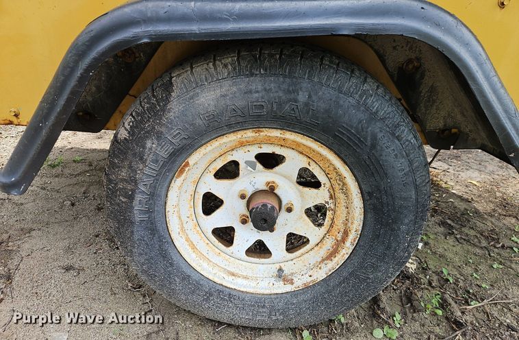 image for item DR8743 Sullair 185 DPQ JD air compressor