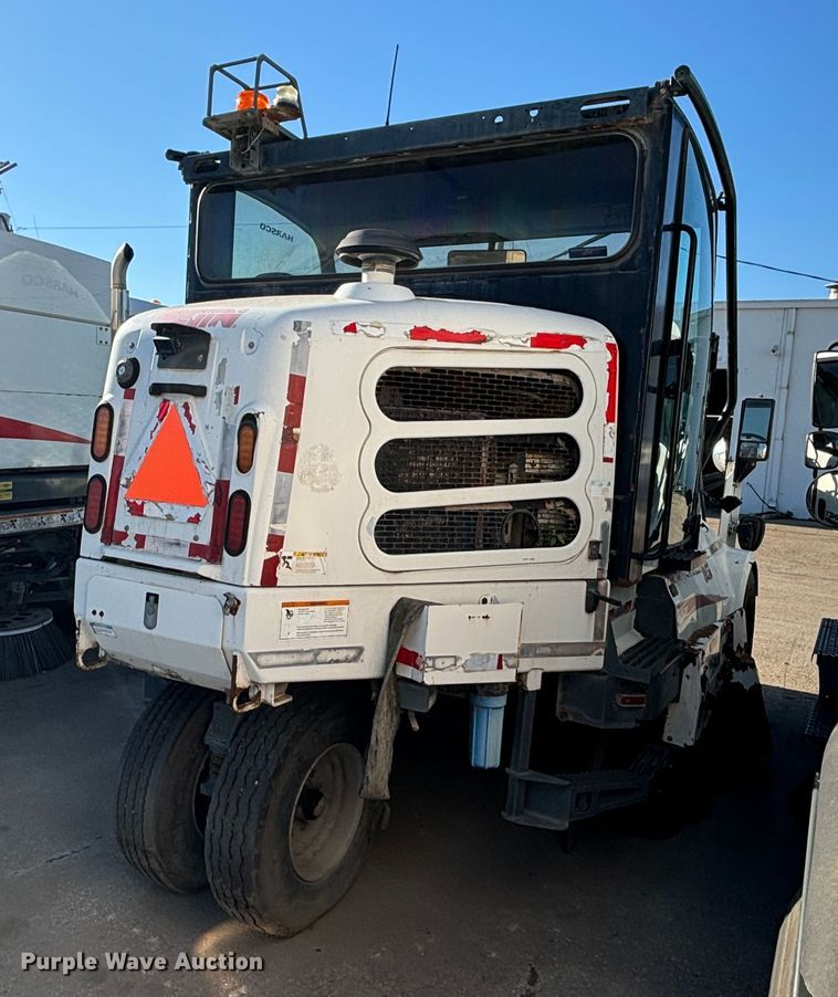 image for item DS2519 Elgin Pelican  street sweeper