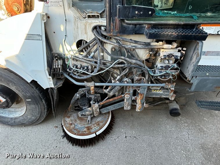 image for item DS2519 Elgin Pelican  street sweeper