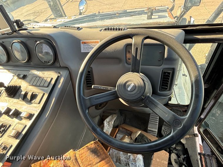 image for item DS2519 Elgin Pelican  street sweeper