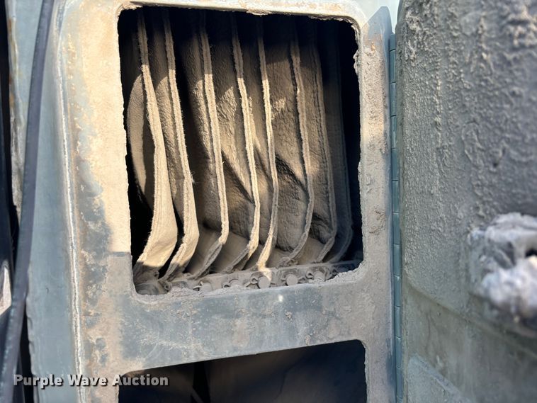 image for item DS2519 Elgin Pelican  street sweeper