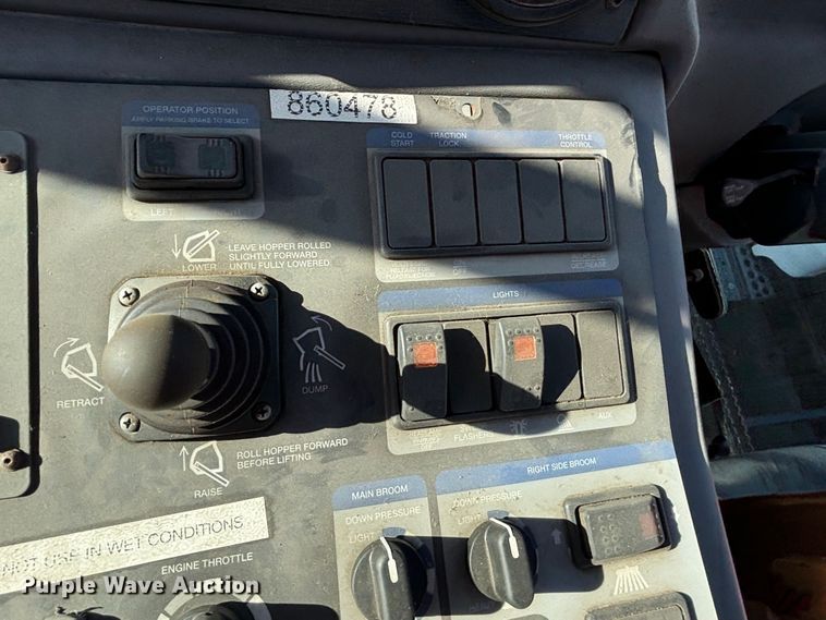 image for item DS2519 Elgin Pelican  street sweeper