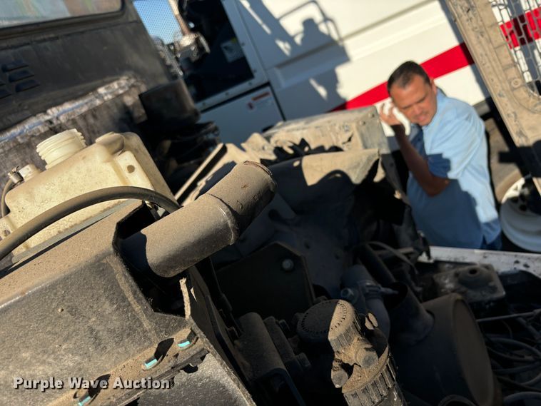 image for item DS2519 Elgin Pelican  street sweeper