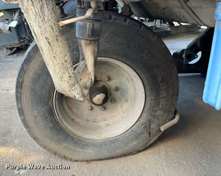 image for item DS2519 Elgin Pelican  street sweeper