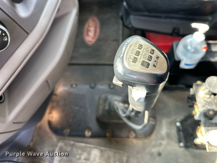 image for item DS4244 2015 Peterbilt  567 dump truck