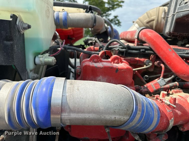 image for item DS4244 2015 Peterbilt  567 dump truck