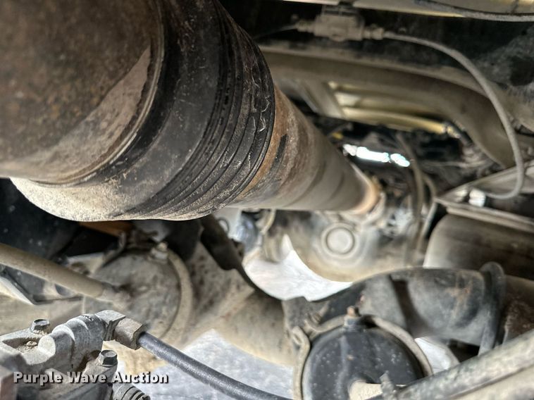 image for item DS4244 2015 Peterbilt  567 dump truck