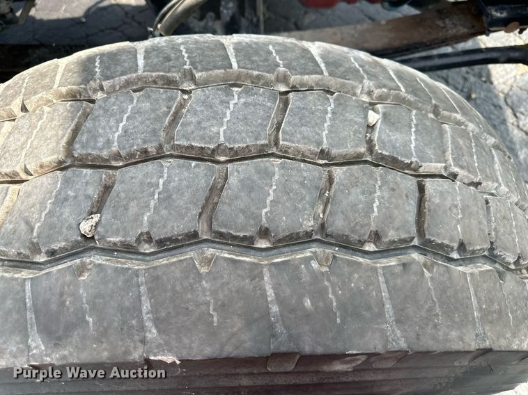 image for item DS4244 2015 Peterbilt  567 dump truck