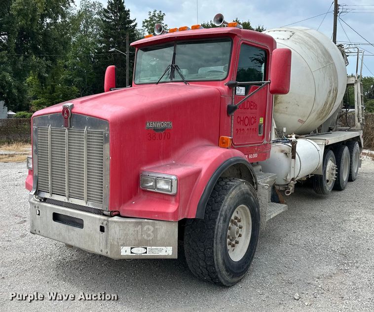 image for item DS4245 2001 Kenworth ready mix truck