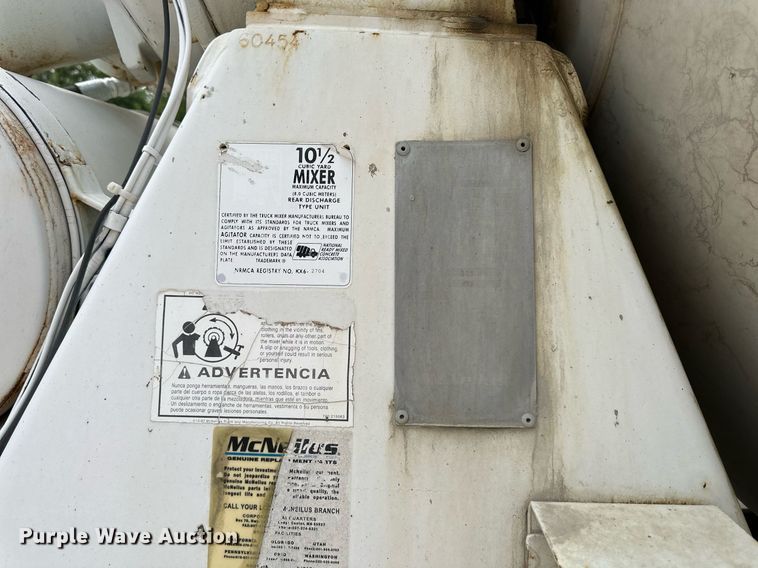 image for item DS4245 2001 Kenworth ready mix truck