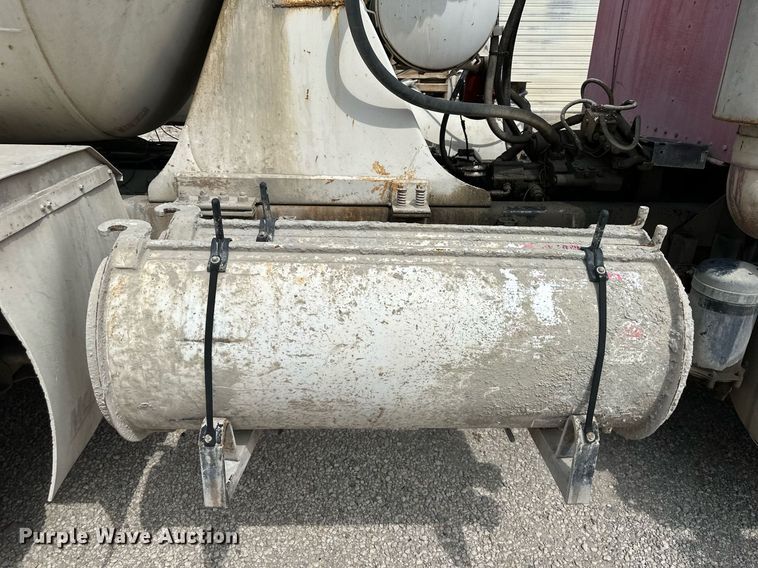 image for item DS4245 2001 Kenworth ready mix truck