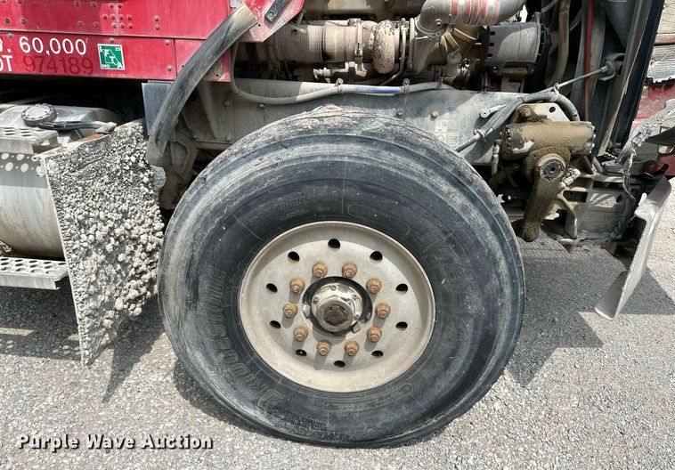 image for item DS4245 2001 Kenworth ready mix truck