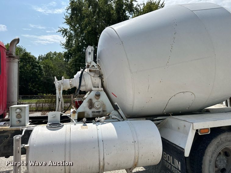 image for item DS4246 2005 Mack CV713 ready mix truck