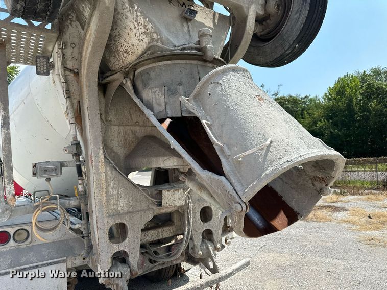 image for item DS4246 2005 Mack CV713 ready mix truck