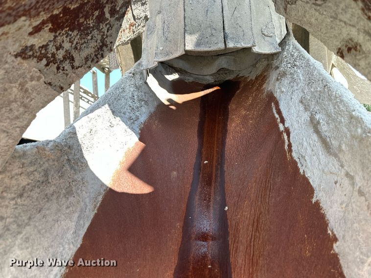 image for item DS4246 2005 Mack CV713 ready mix truck