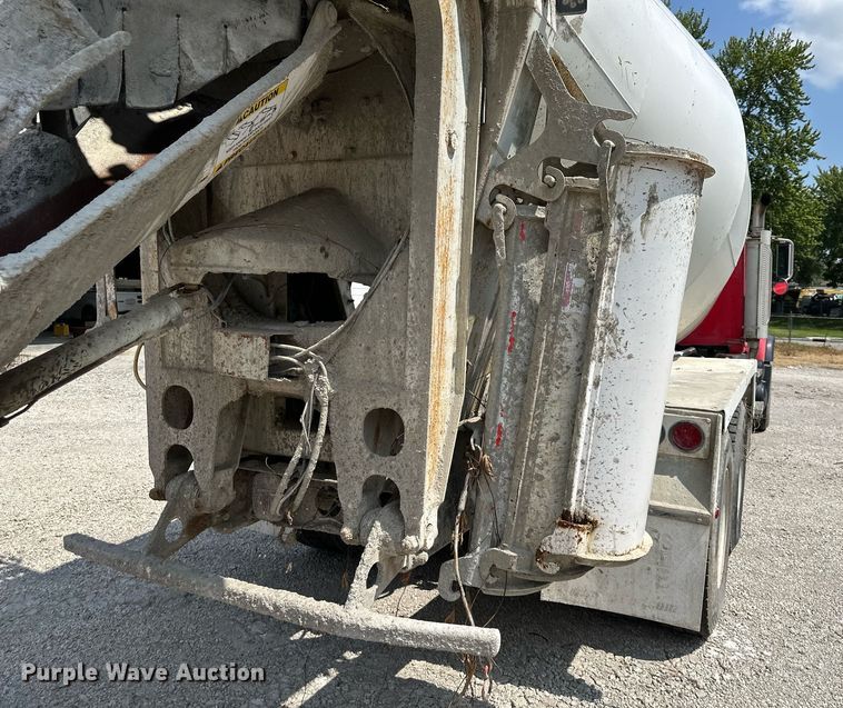 image for item DS4246 2005 Mack CV713 ready mix truck