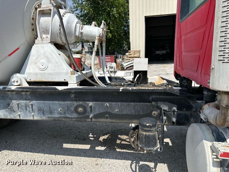 image for item DS4246 2005 Mack CV713 ready mix truck