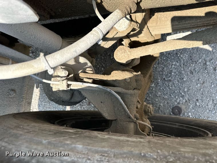 image for item DS4246 2005 Mack CV713 ready mix truck