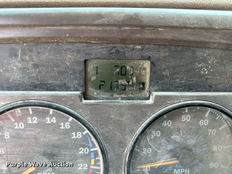 image for item DS4246 2005 Mack CV713 ready mix truck