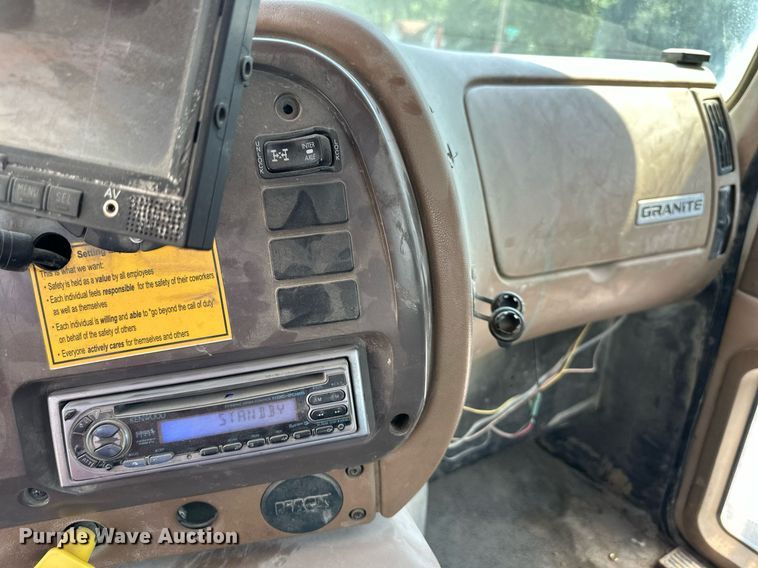 image for item DS4246 2005 Mack CV713 ready mix truck