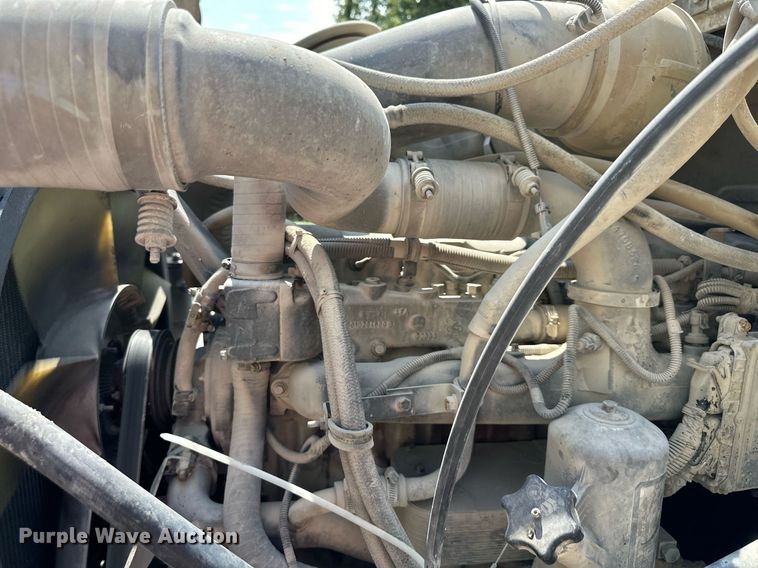 image for item DS4246 2005 Mack CV713 ready mix truck