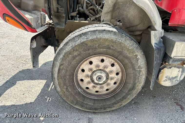 image for item DS4246 2005 Mack CV713 ready mix truck