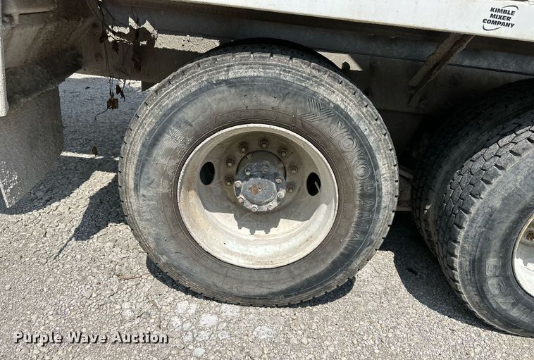 image for item DS4246 2005 Mack CV713 ready mix truck