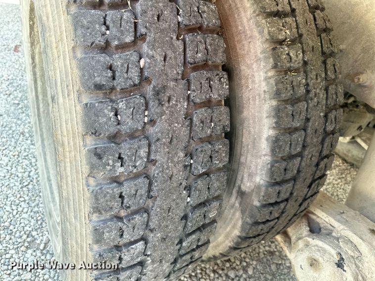 image for item DS4246 2005 Mack CV713 ready mix truck