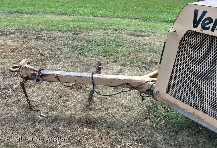 image for item DS4247 Vermeer  BC1230 wood chipper