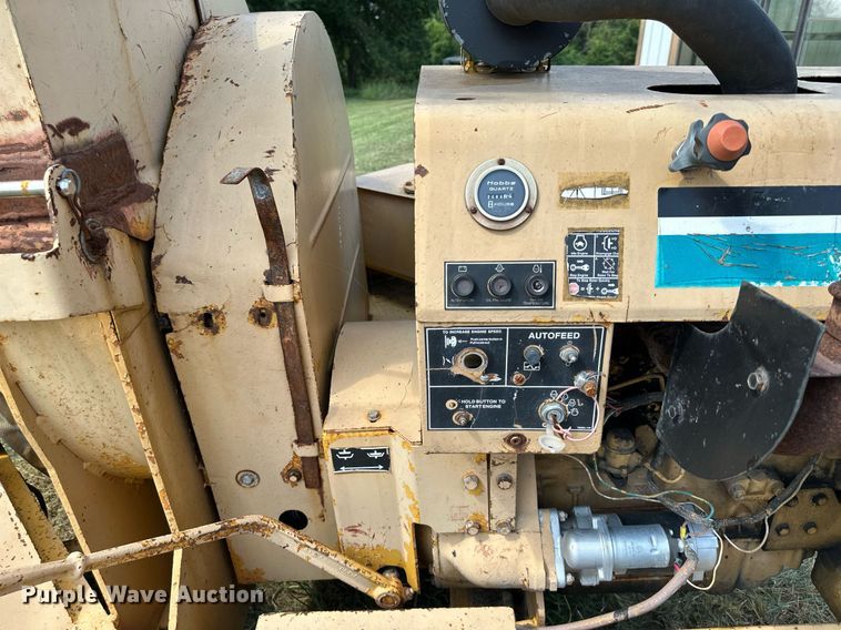 image for item DS4247 Vermeer  BC1230 wood chipper