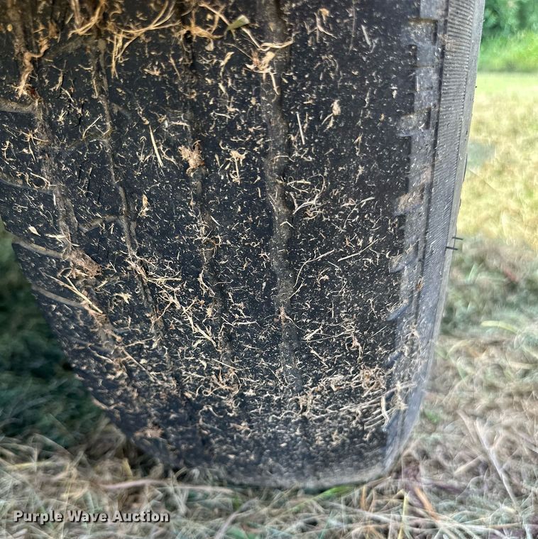 image for item DS4247 Vermeer  BC1230 wood chipper