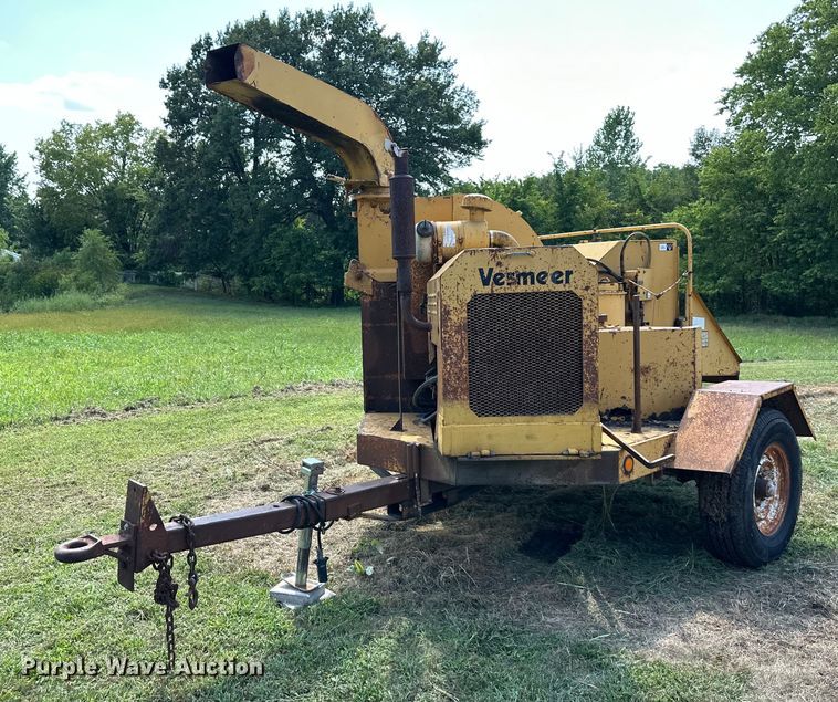 image for item DS4248 Vermeer 1250 wood chipper