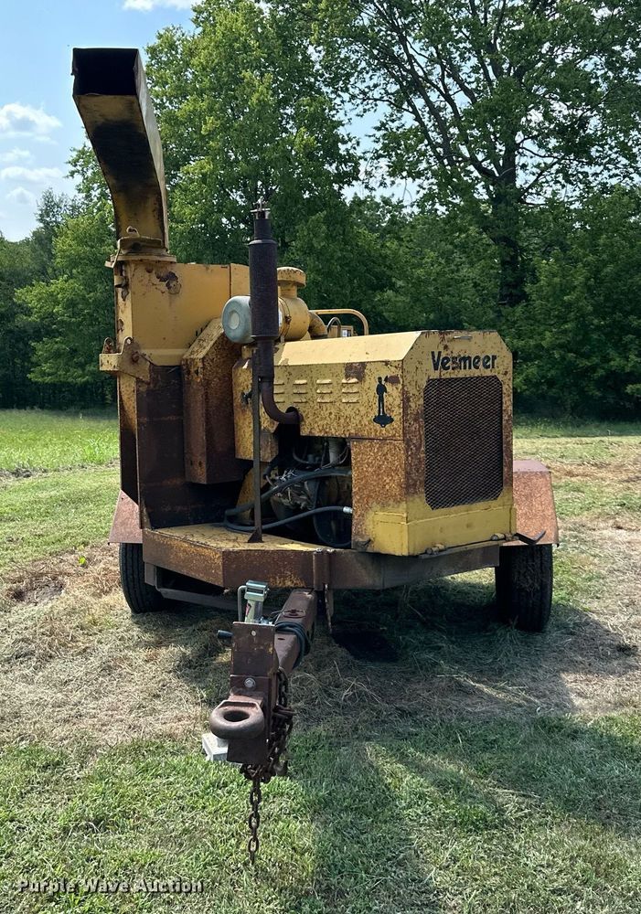 image for item DS4248 Vermeer 1250 wood chipper