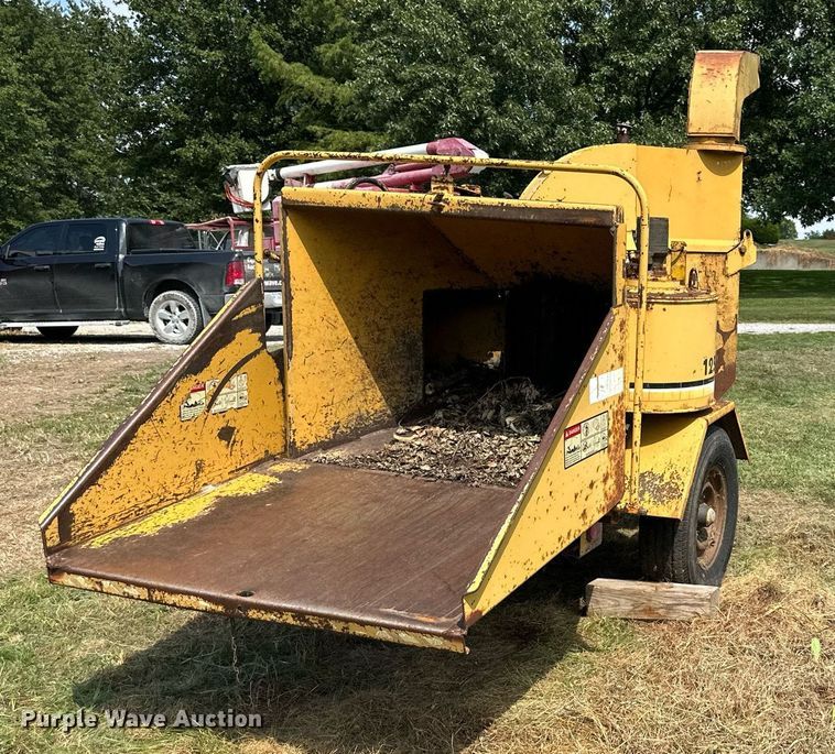 image for item DS4248 Vermeer 1250 wood chipper