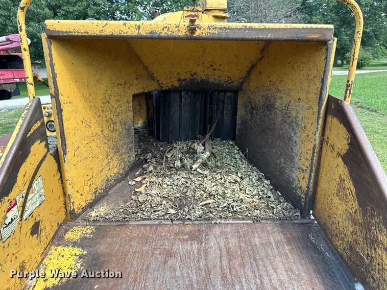 image for item DS4248 Vermeer 1250 wood chipper