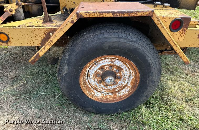 image for item DS4248 Vermeer 1250 wood chipper