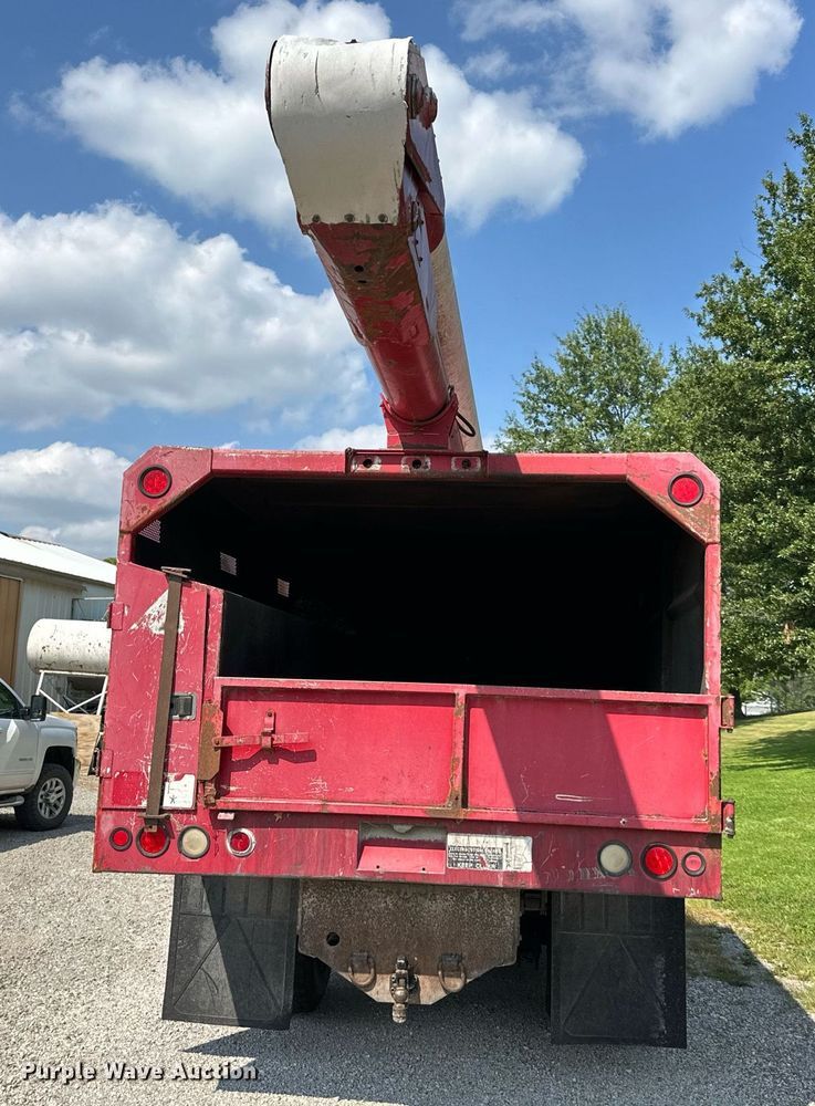 image for item DS4249 1998 Ford F800 bucket truck